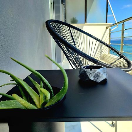 Black & White Seaside House Kalamia Corinth Buitenkant foto