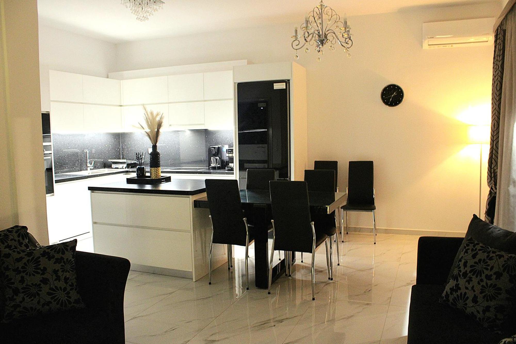 Black & White Seaside House Kalamia Corinth Buitenkant foto