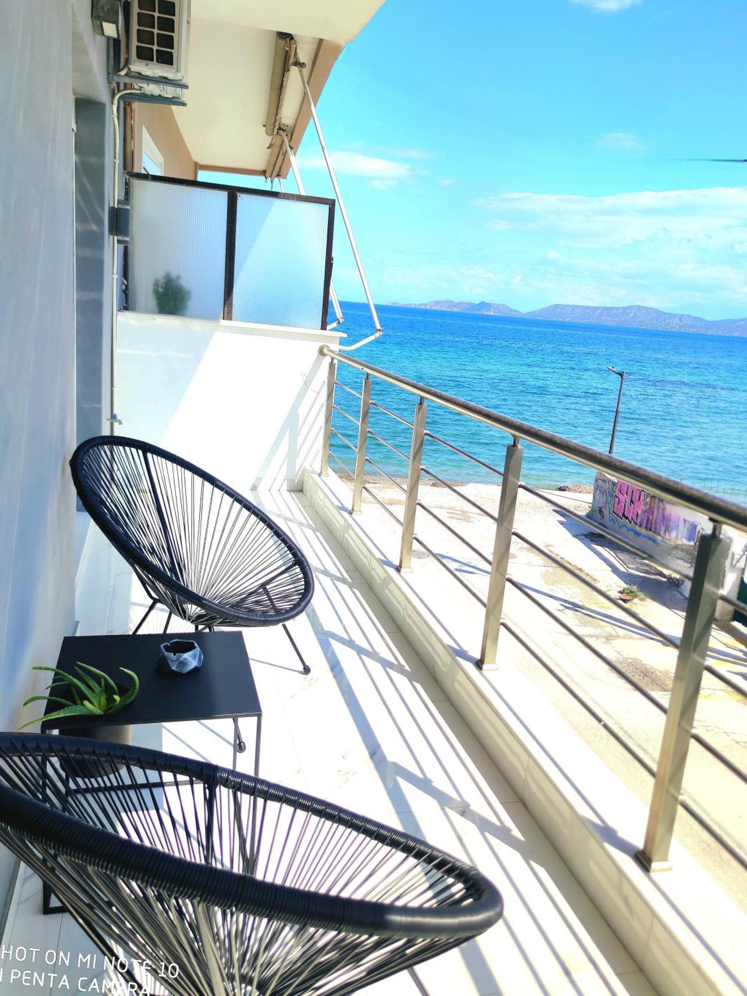 Black & White Seaside House Kalamia Corinth Buitenkant foto