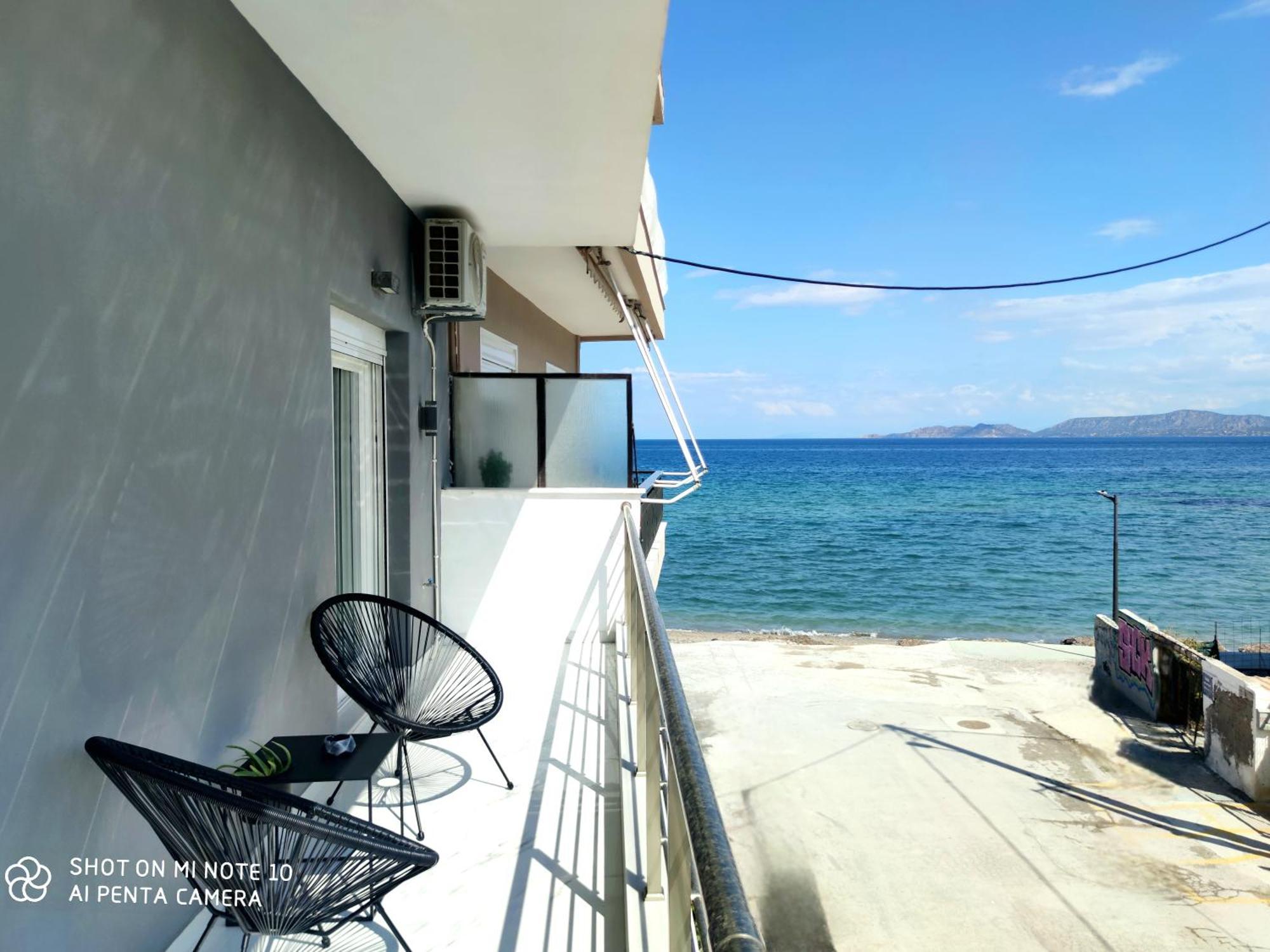 Black & White Seaside House Kalamia Corinth Buitenkant foto